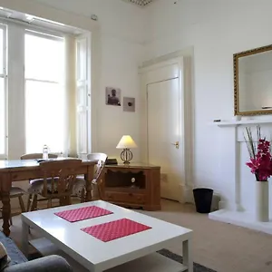  Apartamento Grindlay Street Residence, 2 Bedroom, 2 Bathroom Close To Castle